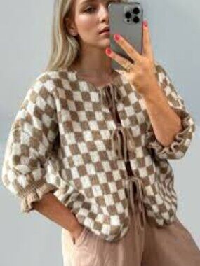 Womens Brown Cream Checkered Knit Cardigan Size Small | Tie Front Checker Sweate